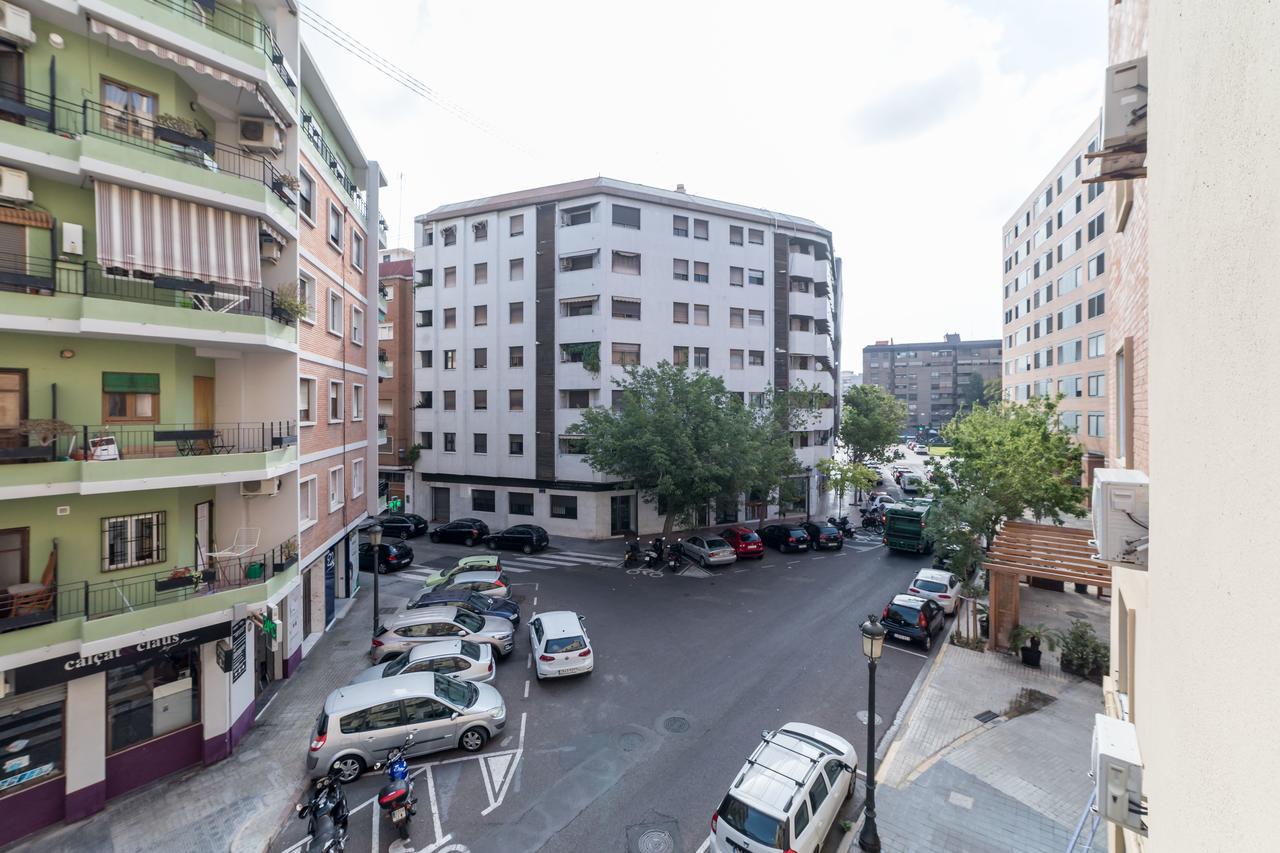 Travel Habitat Mestalla فالنسيا المظهر الخارجي الصورة